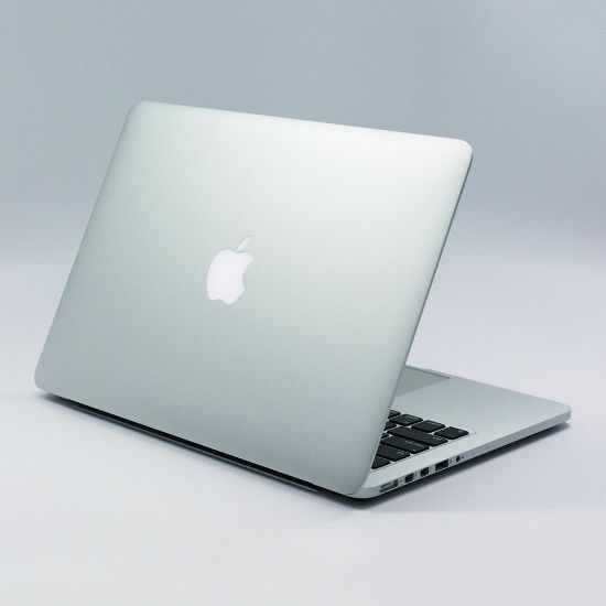 Apple MacBook Pro এর ছবি
